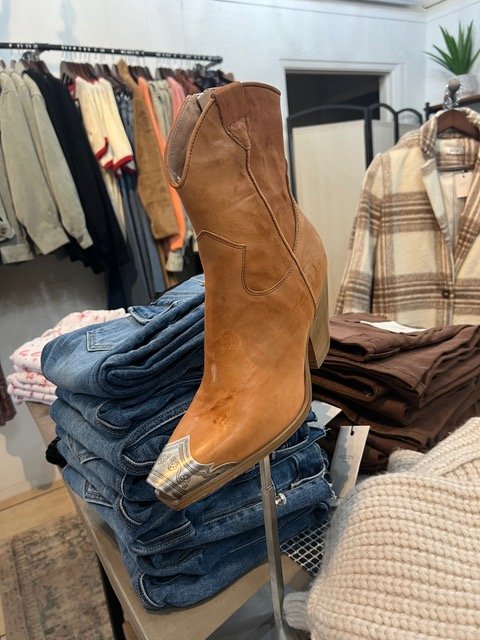 New arrivals on the floor